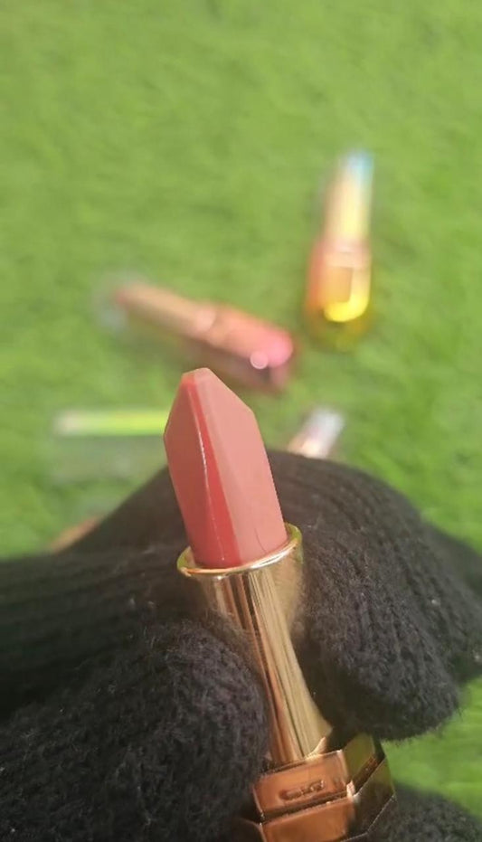 Pocket Kiss – 2-in-1 Lipstick